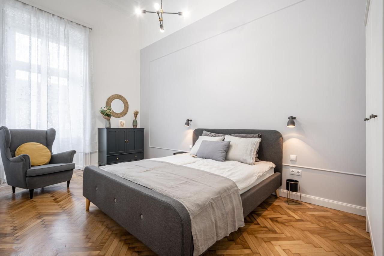 Atmos Glare Apartment Budapest Exterior foto